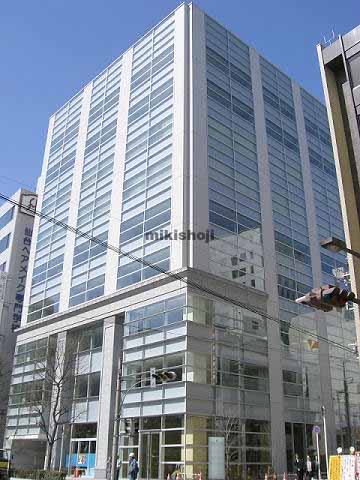 中央のメットライフ仙台ビル 外観1