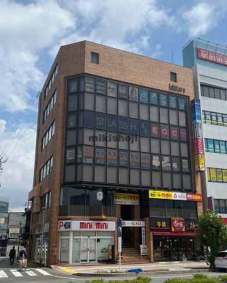 一宮市全域の石照ビル 外観1