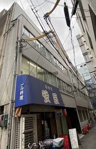 芝田・茶屋町・大深町の牛丸ビル 外観1