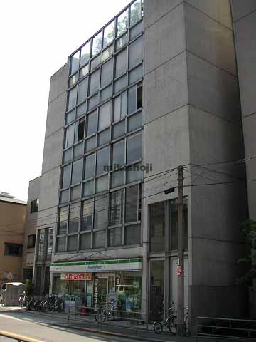 サン・オークスビル 外観