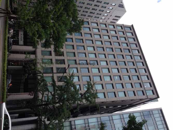 京阪神御堂筋ビル 外観