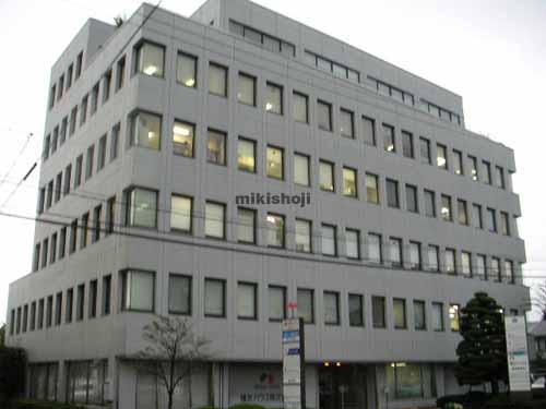 彦根市の上野ビル本館 外観1