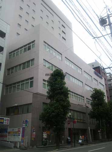 博多駅前・中央街の八百治センタービル 外観1