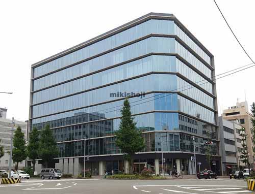 祇園・呉服町の長府博多ビジネスセンター 外観1