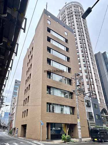 神田須田町のライダーズビル 外観1