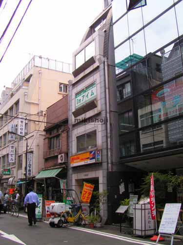 鍛冶町・神田鍛冶町のＵ－ＢＯＡＴビル 外観1