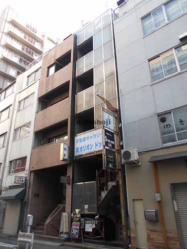 京橋の宝鏡堂ビル 外観1