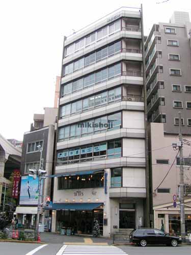 西麻布の早野ビル 外観1