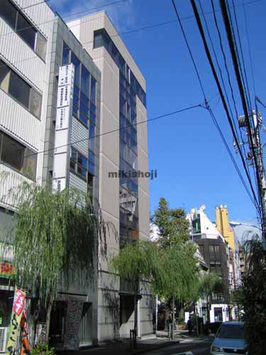 新橋のパークプレイス 外観1