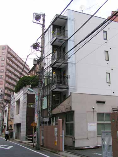 東池袋の池三ビル 外観1