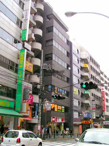 高田馬場のユニオン駅前ビル 外観1