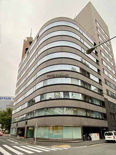 銀座の東貨ビル 外観1