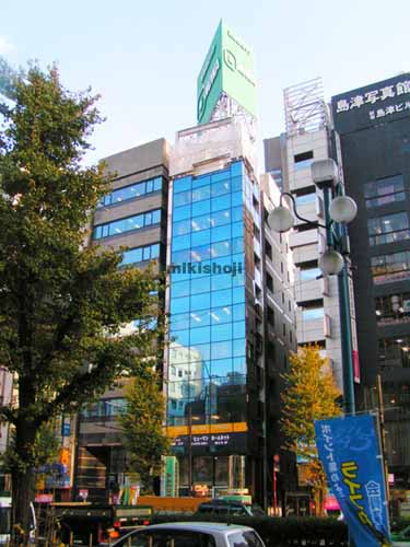 代々木・元代々木町の新宿出雲ビル 外観1