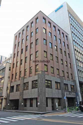 京橋の新京橋ビル 外観1