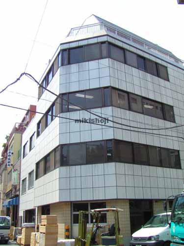 湊・明石町のヤザワビル 外観1