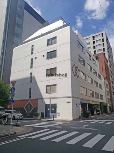 内神田の豊島屋ビル 外観1