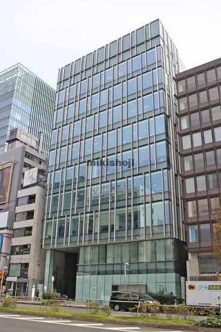 南青山の表参道グランビル 外観1