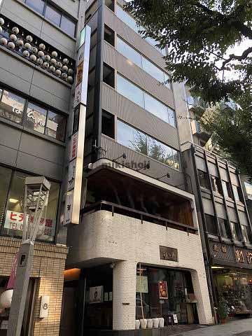 神楽坂・神楽河岸の龍公亭ビル 外観1