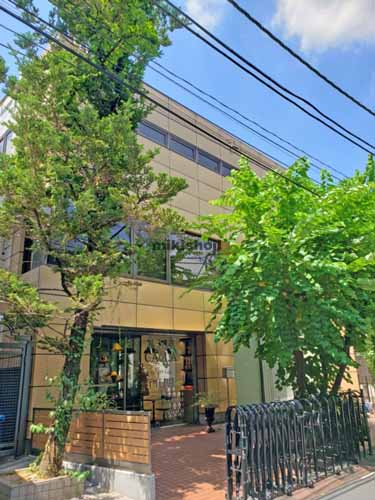 レインボービル 外観