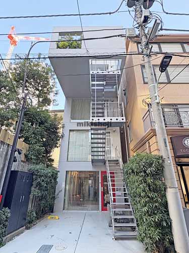 南青山のＶｉｃｔｏｒｙ　Ａｏｙａｍａ 外観1