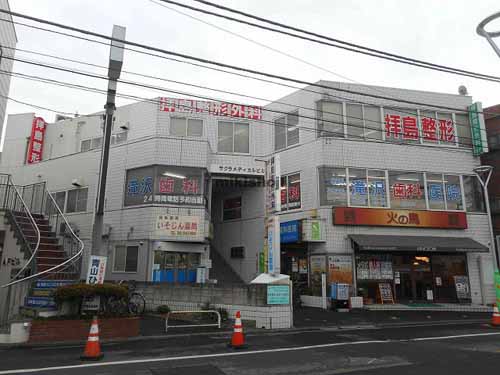 昭島市のサクラメディカルビル 外観1