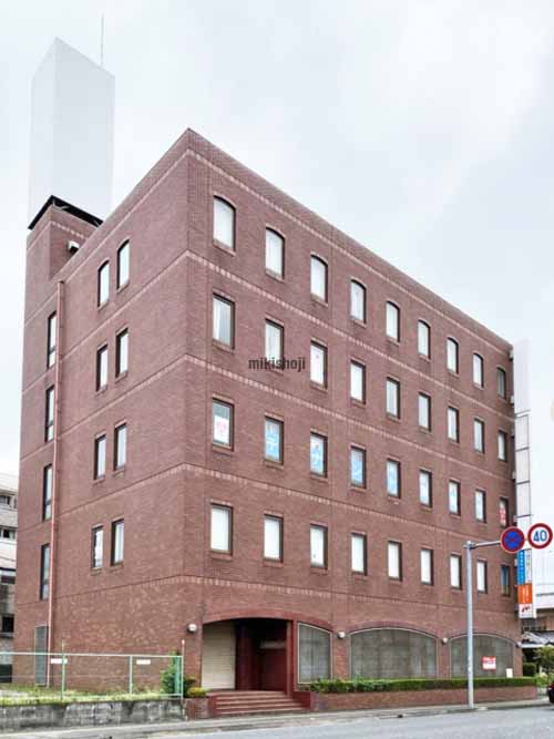 深谷市のあいおい損保深谷ビル 外観1