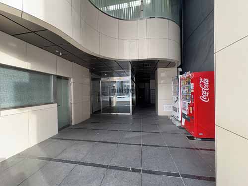 中央区南のストーク大通ビル エントランス1