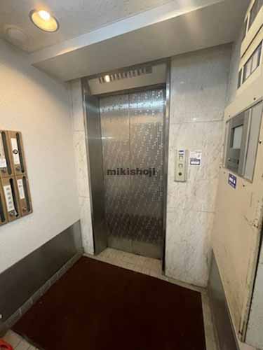 中央区南の大通ＫＨビル エレベーターホール1