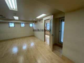 中央区南の大通ＫＨビル 貸室内5