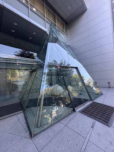 中央区南の札幌小学館ビル エントランス1