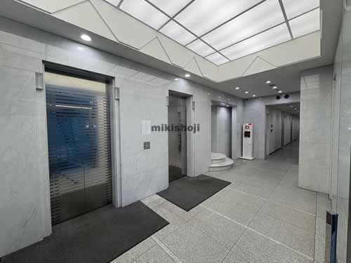 中央区南の札幌小学館ビル エレベーターホール1