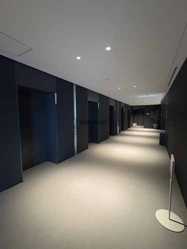 中央区南の北海道新聞社ビル エレベーターホール2