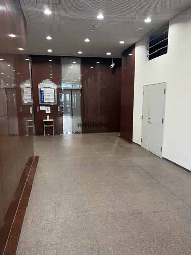 ヴィレッジ１０６ エントランス1