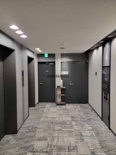 五橋・北目町の五橋ビジネスセンタービル エレベーターホール1