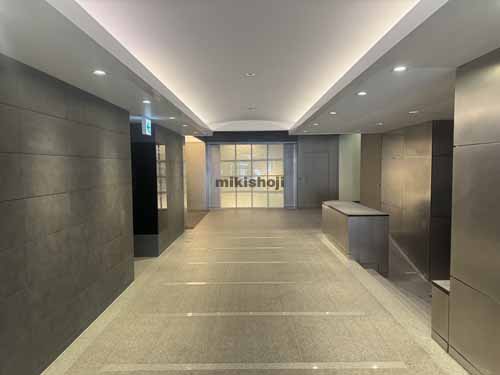 国分町・大町・立町の定禅寺通スクエアビル エントランス4