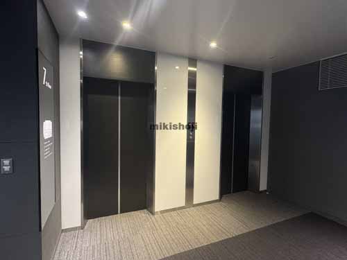 国分町・大町・立町の定禅寺通スクエアビル エレベーターホール3