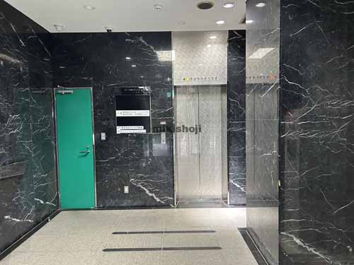 二日町・春日町・木町通の北四番丁ステーションビル エレベーターホール1