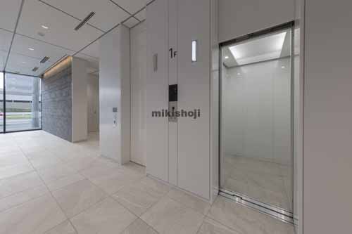 山王の山王マークワン エレベーターホール1