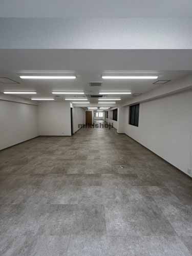 新横浜磯栄ビル 貸室内2