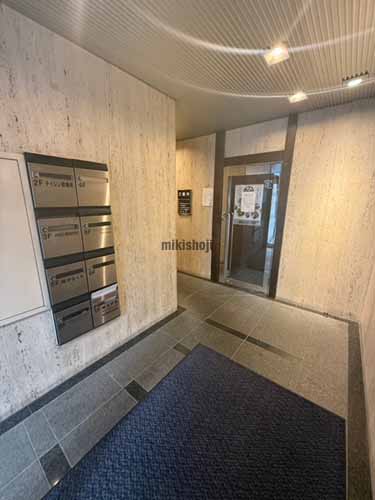 第７ＮＹビル エントランス2