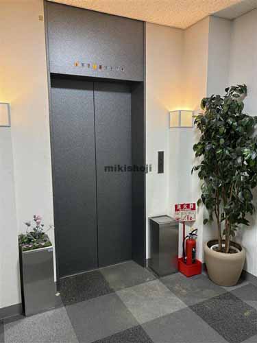 長者町デュオビル エレベーターホール1