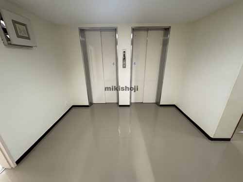 関内の一般財団法人神奈川県中小企業共済会館 エレベーターホール1