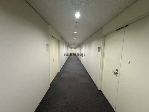 山下町・日本大通の横浜情報文化センター 付帯設備1