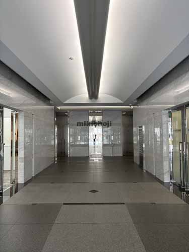 山下町・日本大通の帝蚕関内ビル エントランス1