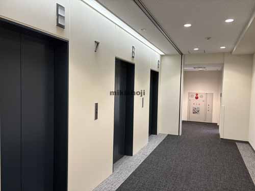 山下町・日本大通の帝蚕関内ビル エレベーターホール1