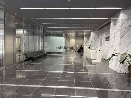 新横浜の新横浜ＳＨビル エントランス1