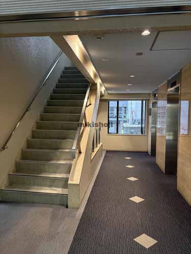 東栄ビル エレベーターホール1