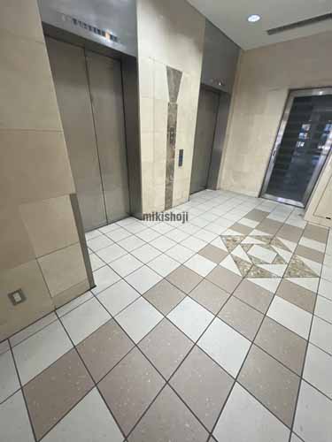 栄の朝日生命矢場町ビル エレベーターホール1