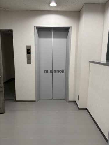 栄のフォルテ栄ビル エレベーターホール1