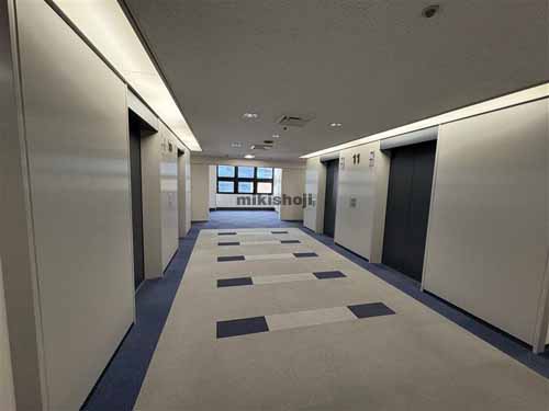 名古屋栄ビルディング エレベーターホール1